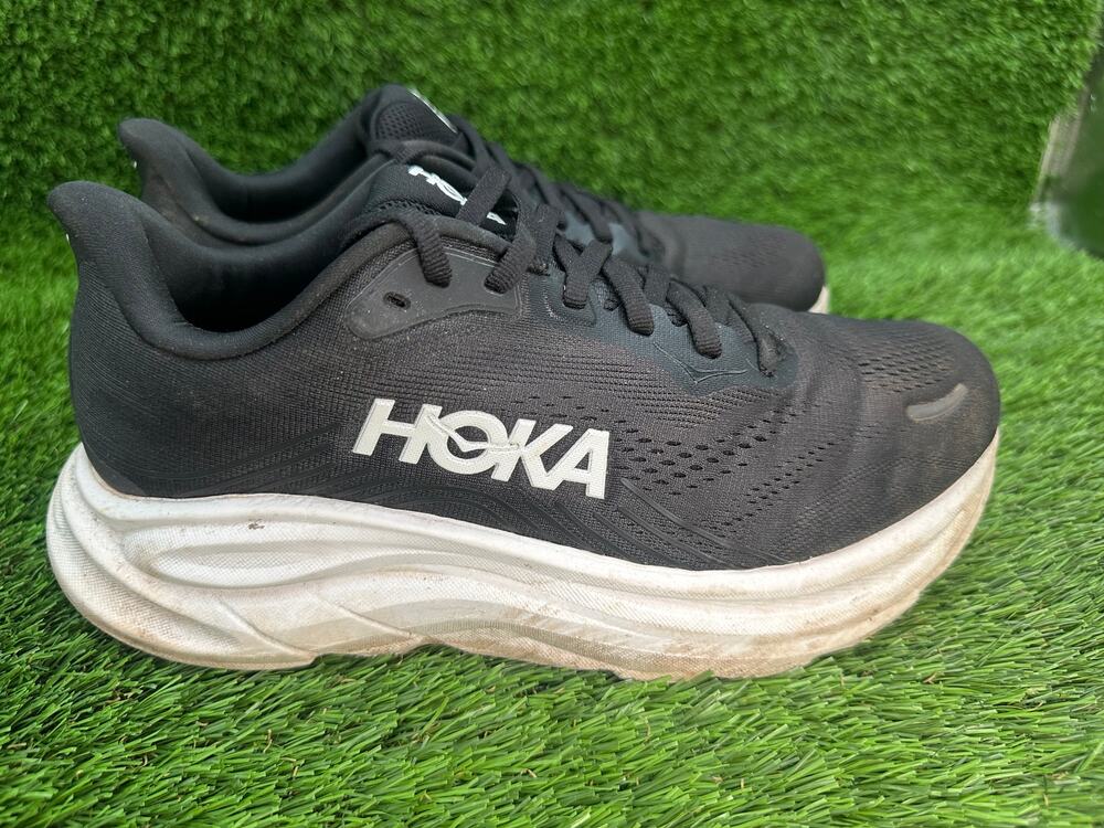 Hoka One One Clifton 11 1177539-BWHT Athletic Shoes Womens 8D Black Mesh Running